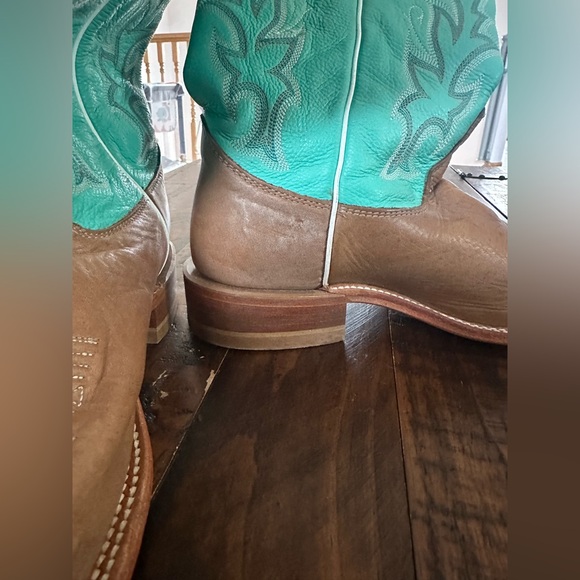 Ariat Turquoise and Brown Western Boots - Picture 6 of 8